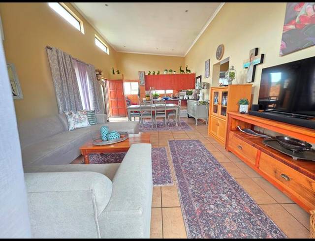 2 BEDROOM TOWNHOUSE FOR SALE IN KOOKRUS